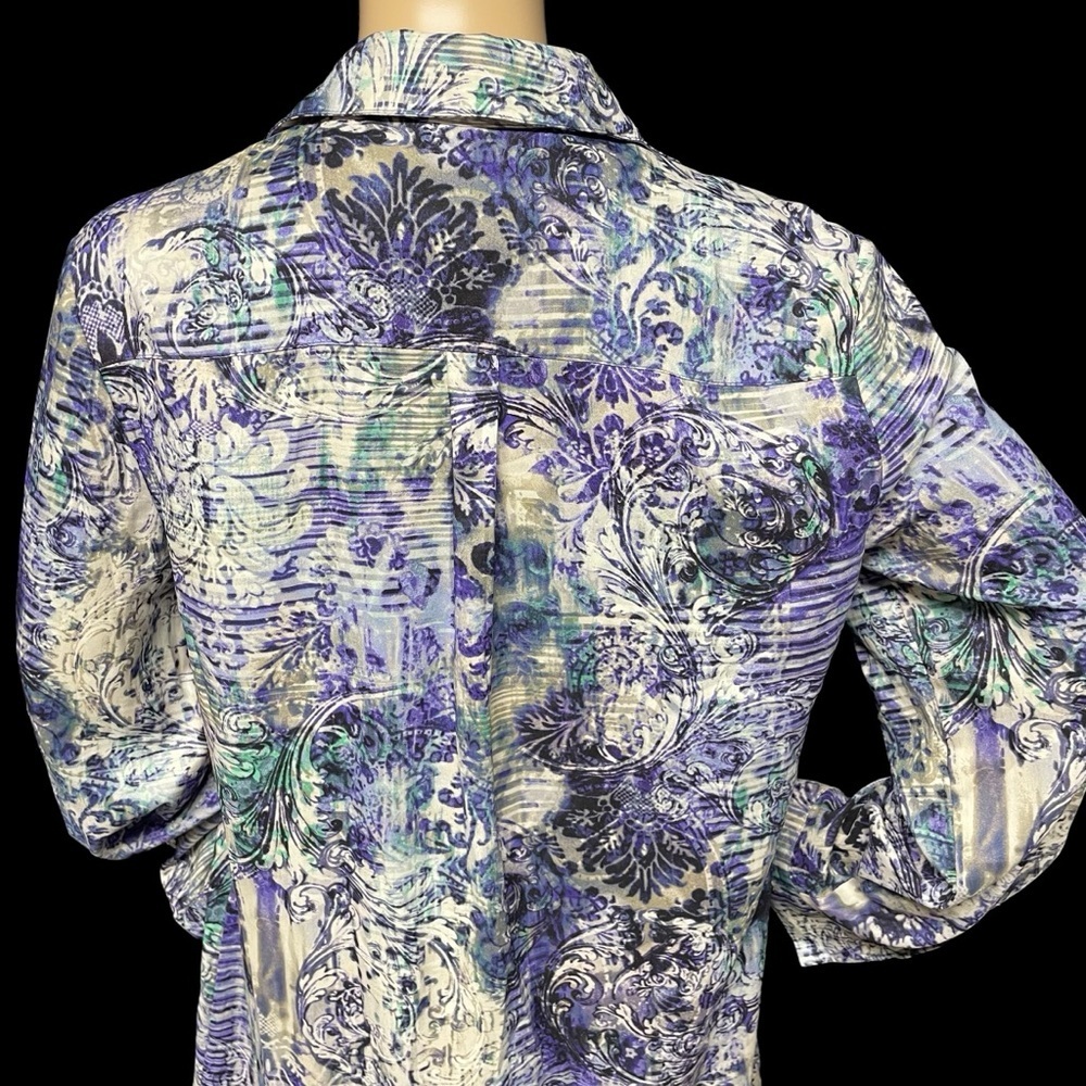Chicos Purple 1 All Over Floral Print Tab Sleeve Button Up Shirt w/ Pockets EUC - Picture 8 of 14